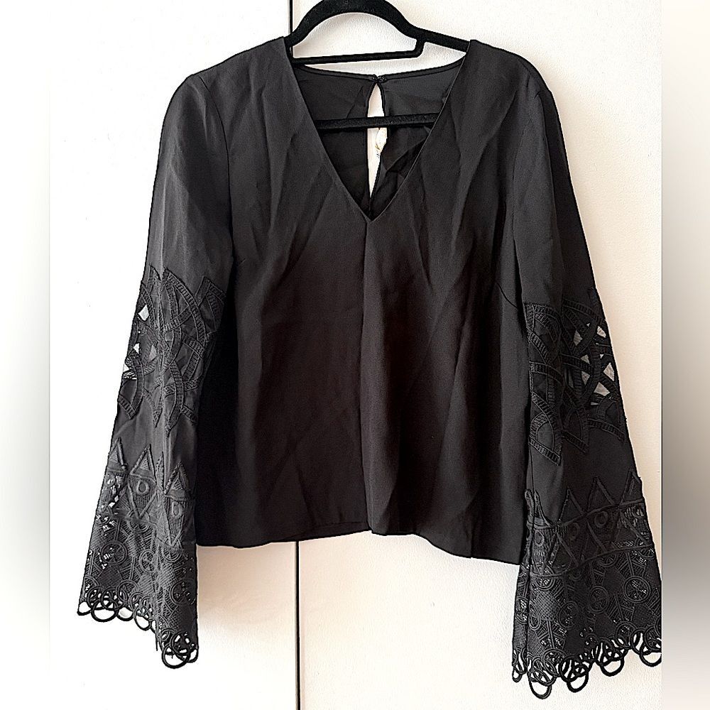 RAMY BROOK Black Long Bell Sleeve Embroidered Black‎ Top Size Large